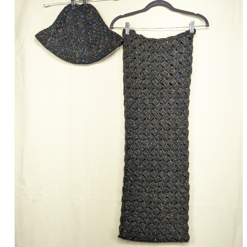 Crochet Hat‎ and Scarf Set Hand Knit Gray Colorful Knitwear Winter Accessory